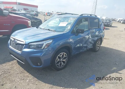 2021 Subaru Forester Premium z USA, uszkodzony, nr VIN JF2SKAJC3MH578037